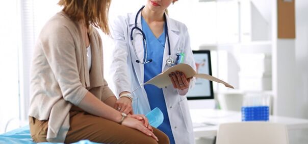 Consultation with a doctor before coagulation of veins with laser